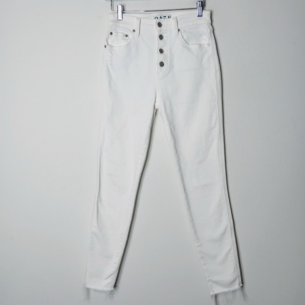 DAZE Button Fly White Distressed Raw Hem Skinny Jeans 29